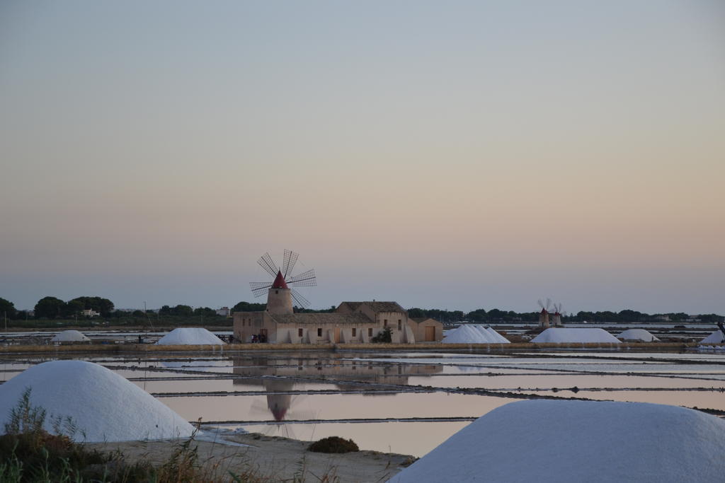 Case Vacanza Torre Lupa Marsala Eksteriør billede